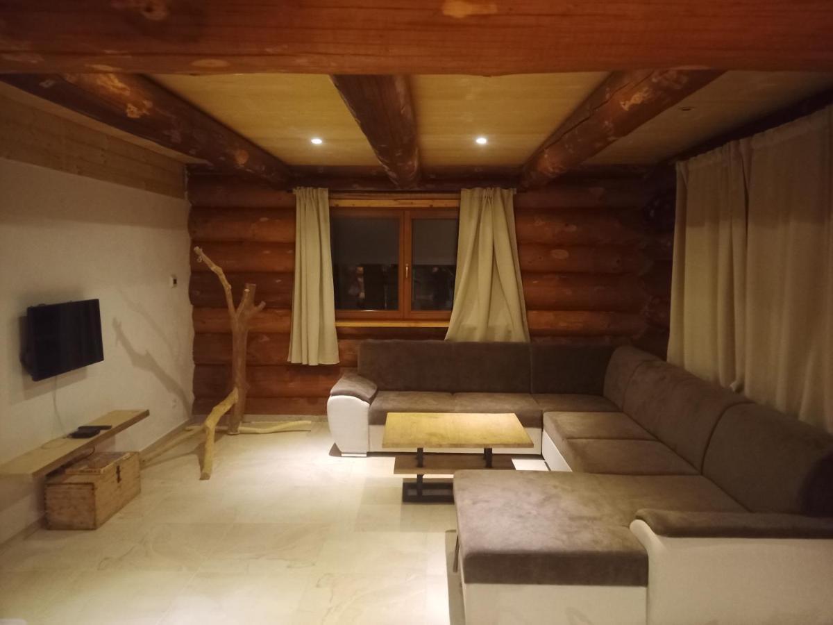 Wellness Srub U Holubu Villa Malsice Exterior foto