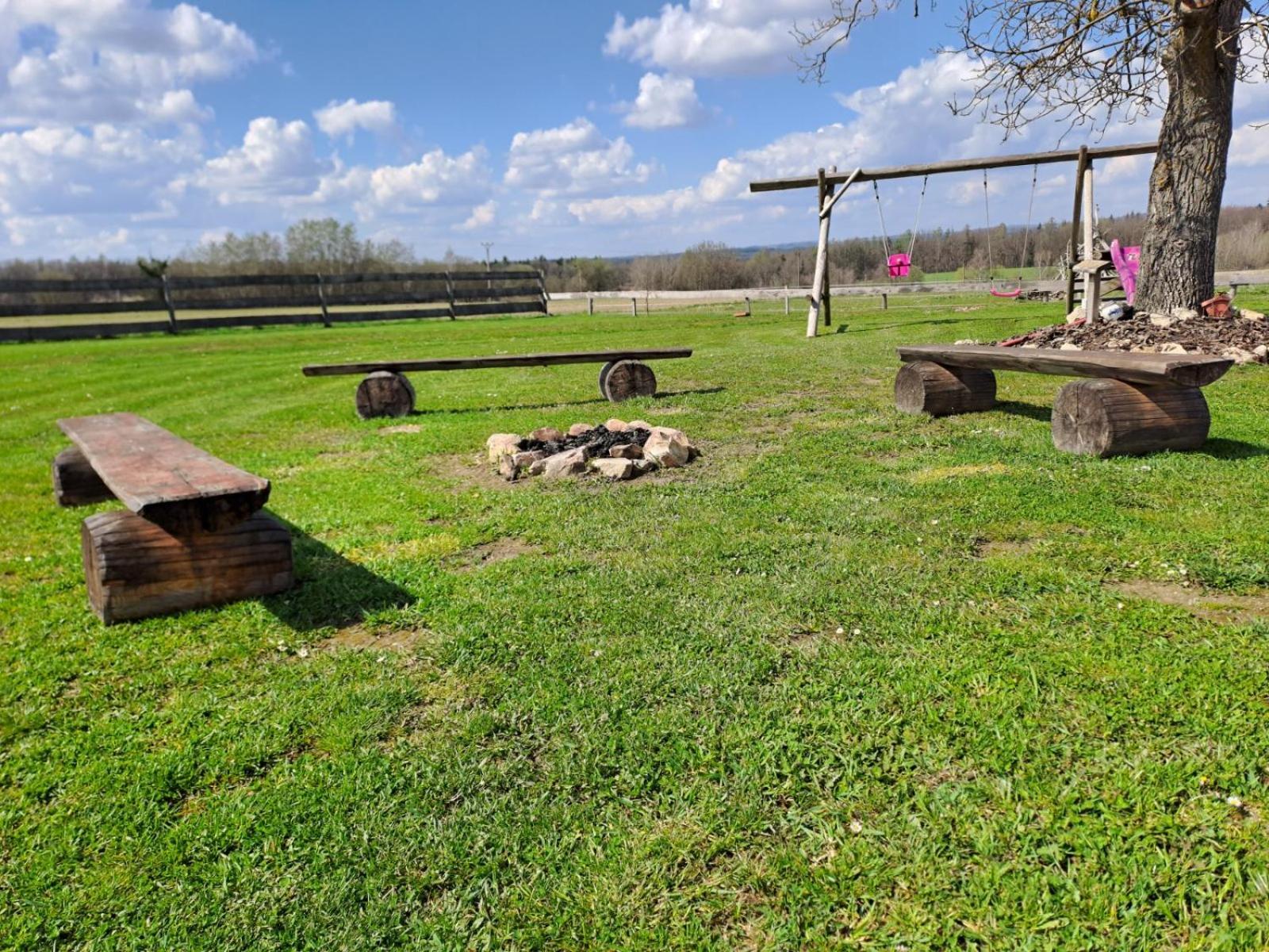 Wellness Srub U Holubu Villa Malsice Exterior foto