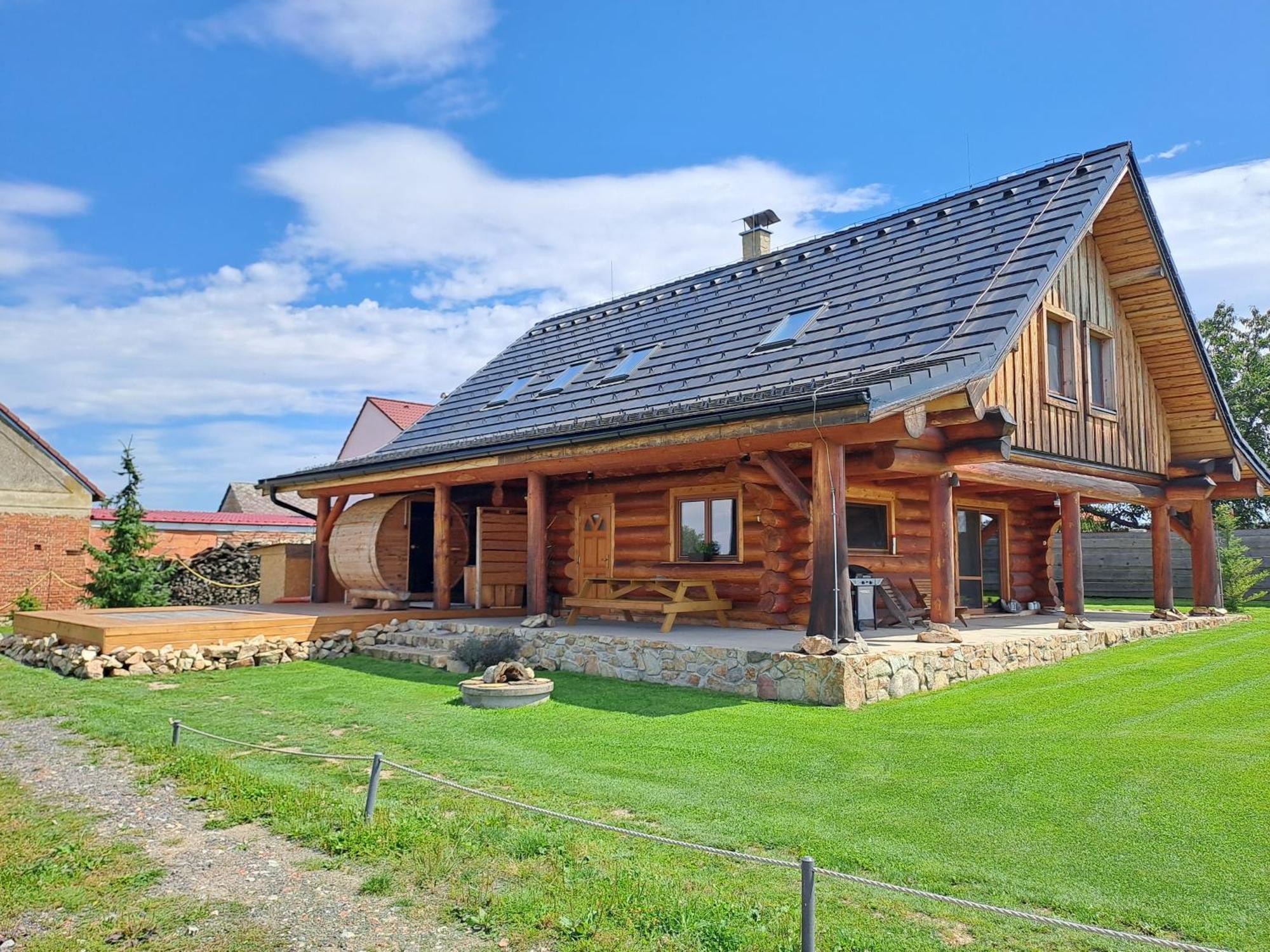 Wellness Srub U Holubu Villa Malsice Exterior foto